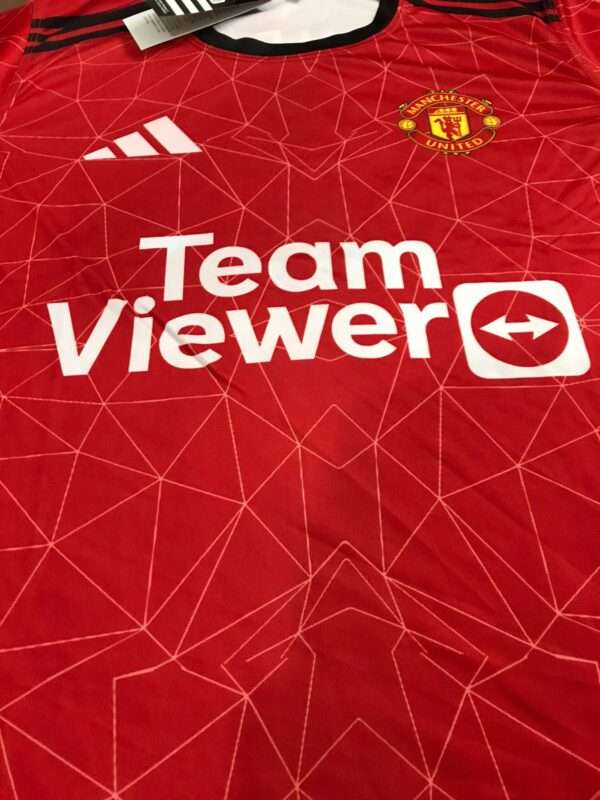 Manchester United T-shirt - Image 8