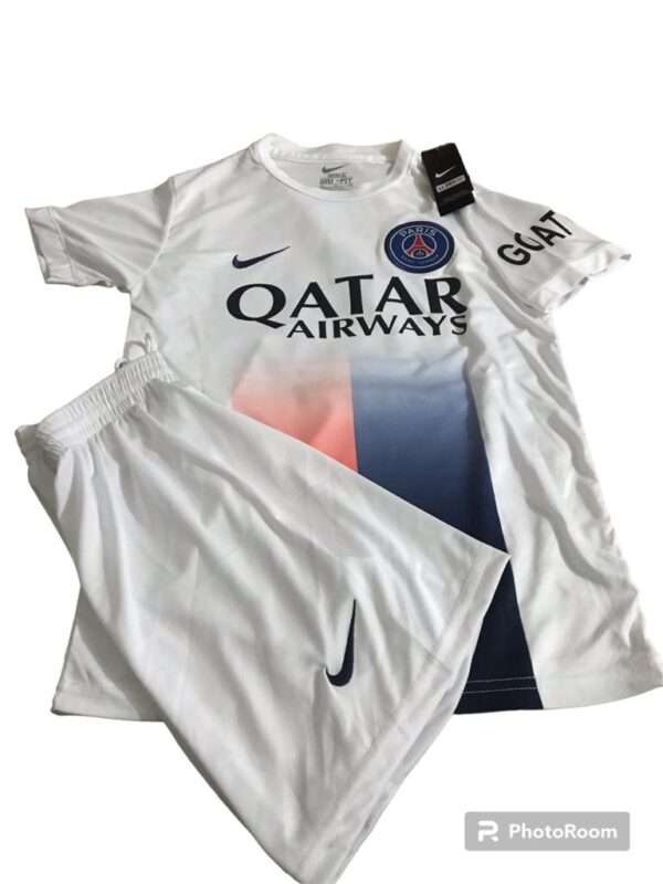 Neymar JR half selves