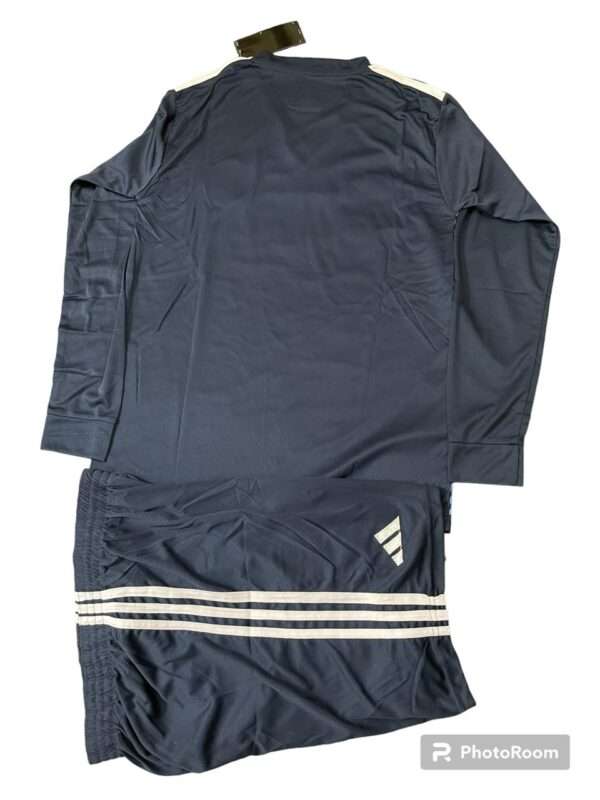 Manchester United F.C. kit T-Shirt/short - Image 8